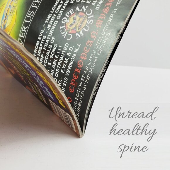 RIP Magazine Metallica Poison Cult Vai Ratt Slaughter VTG Oct. 1990 Unread Stock - Picture 5 of 11